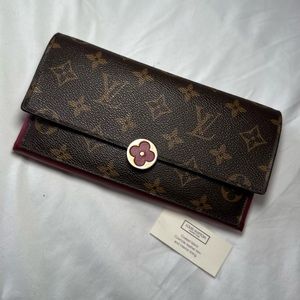 Louis Vuitton Monogram Wallet. 100% Authentic